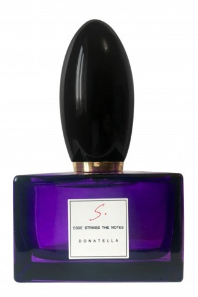 Esse Strikes The Notes Donatella